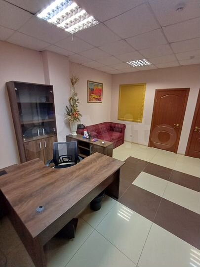 Офис, 37.5 м² в бизнес-центре 