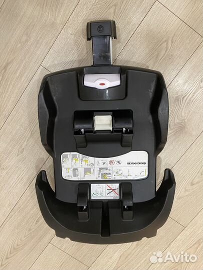 Коляска-автокресло Doona plus + isofix +аксессуары