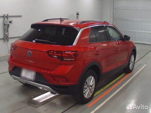 Volkswagen T-Roc 1.5 AMT, 2022, 23 000 км