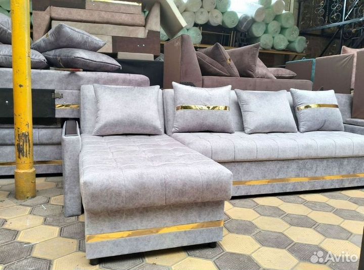 Диван угловой в наличии