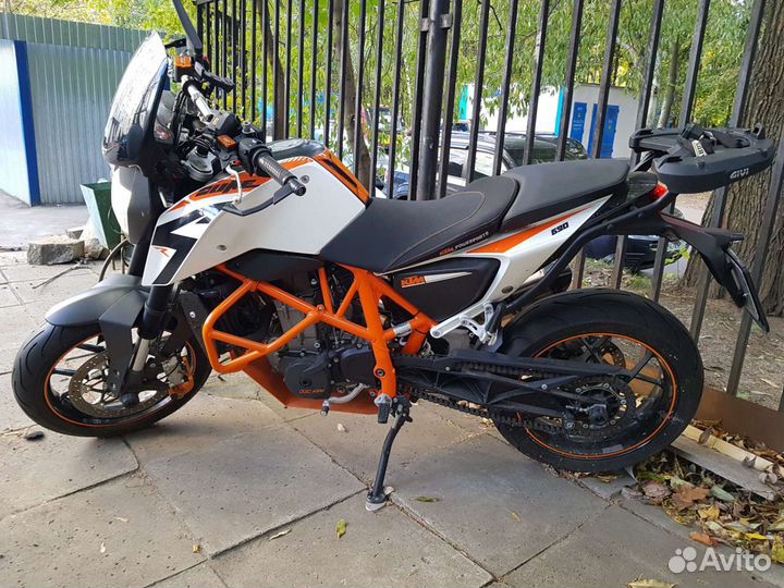 KTM 690 duke
