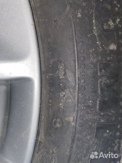 Kumho I'Zen RV Stud KC16 215/60 R17 100