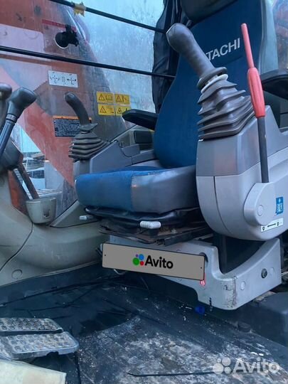 Гусеничный экскаватор Hitachi ZX180LCN-3, 2008