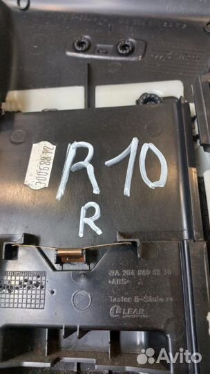 Обшивка салона правая Mercedes-Benz C-Class W204 W