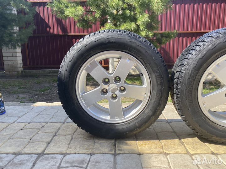 Колеса на mitsubishi r16