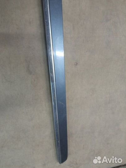 Молдинг двери передний левый Mercedes-Benz M-Class