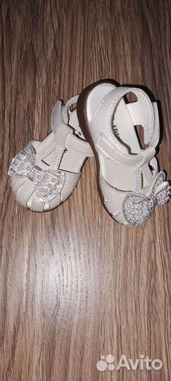 Босоножки для девочки