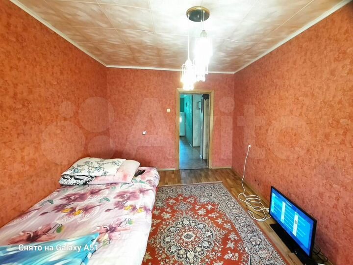 2-к. квартира, 50 м², 3/3 эт.