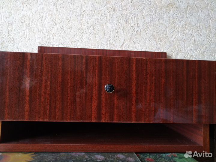 Полка для косметики