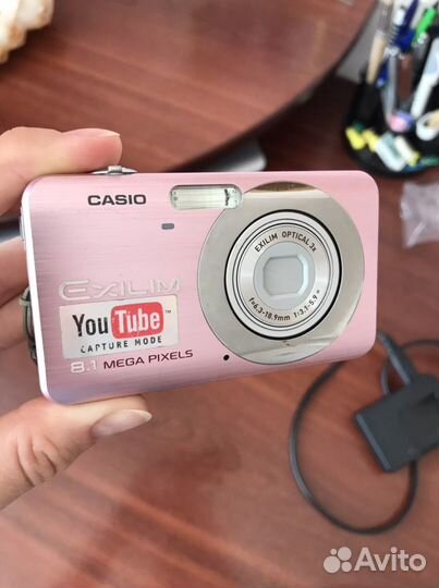 Цифровой фотоаппарат Casio Exilim