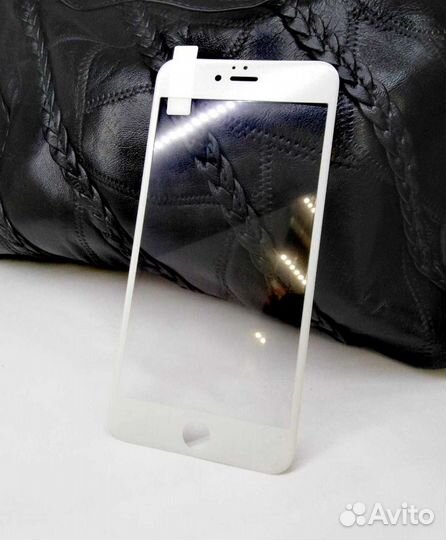 Защитное стекло на iPhone