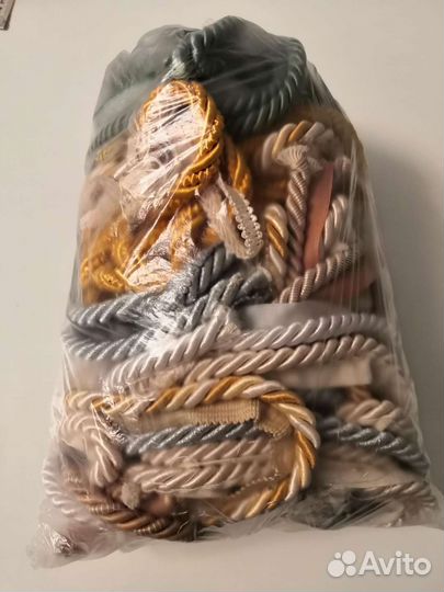 Декоративные шнуры, остатки для рукоделия