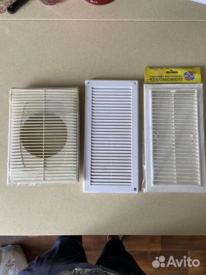 Вентиляционная решетка, пластмассовая