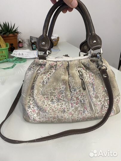 Защита на сиденье