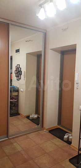 2-к. квартира, 92 м², 4/10 эт.