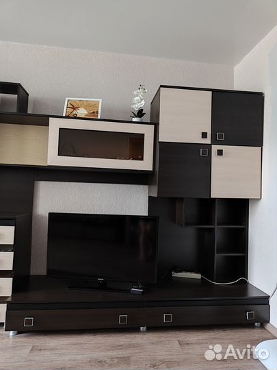 Стенка в гостиную