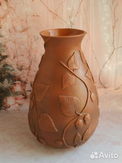 Керамическая ваза для цветов