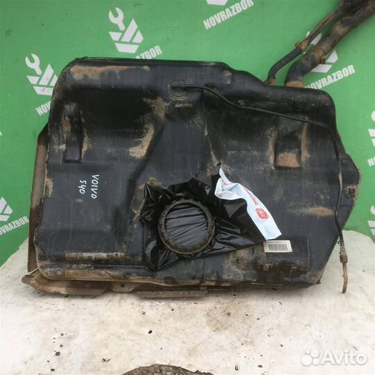 Бак топливный Вольво C40