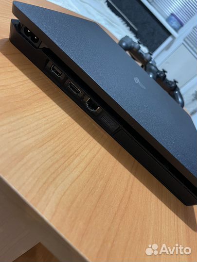 Sony PS4 slim 1tb