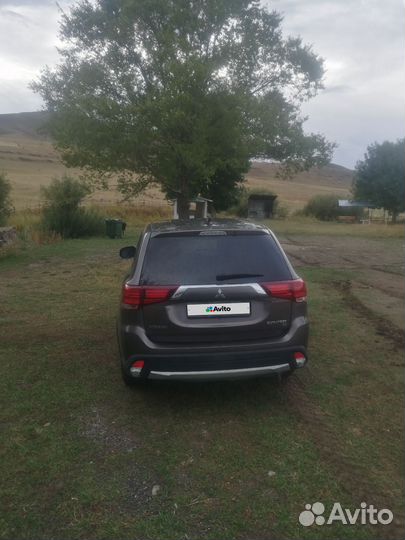 Mitsubishi Outlander 2.4 CVT, 2017, 106 000 км