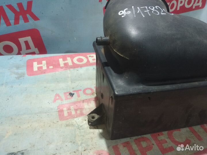 Корпус воздушного фильтра Форд Таурус 3.0