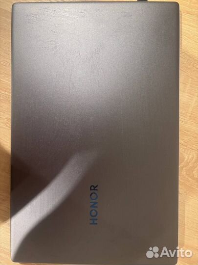 Продаю ноутбук Honor magicbook 15 BMH-WFQ9HN