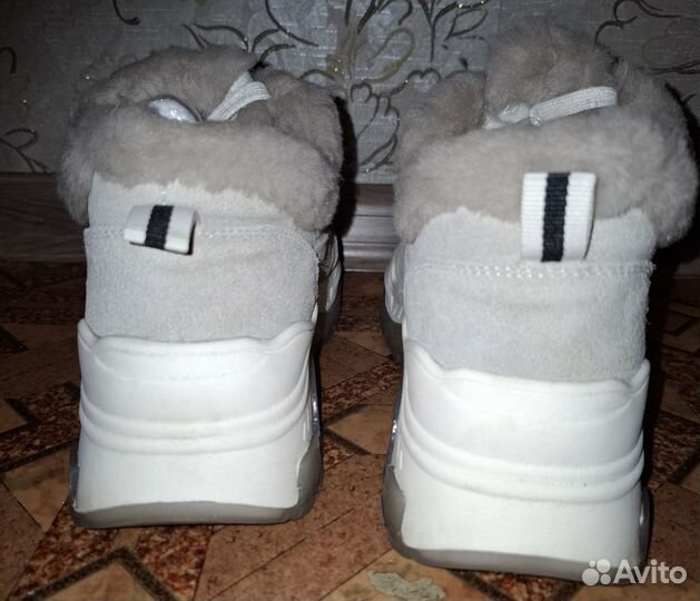 Кроссовки зимние женские высокие с мехом замшевые