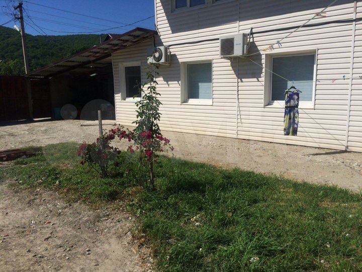 Дом 202 м² на участке 3 сот.