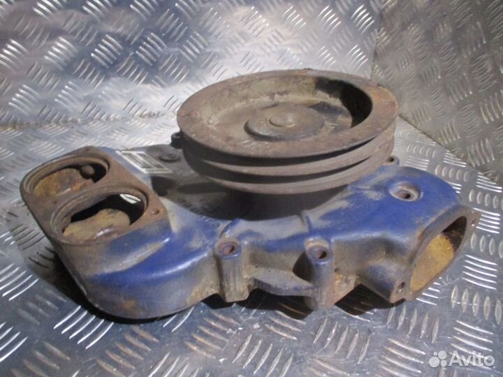 Помпа Mercedes-Benz A4032011201