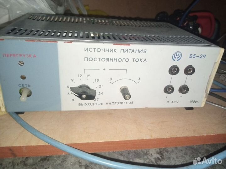 Источник питания постоянного тока Б5-29