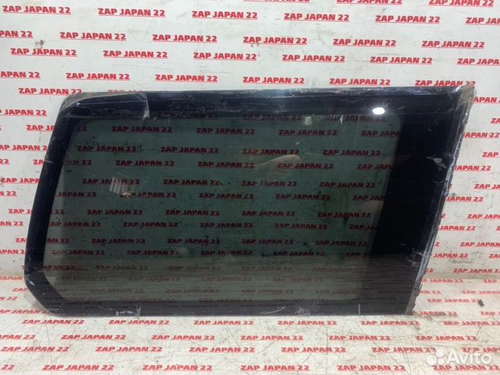 Стекло собачника правое Mitsubishi Challenger K96