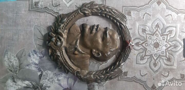 Бюстики В И.ленина