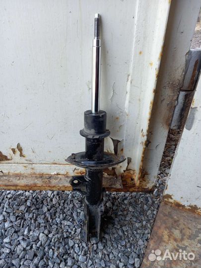 Стойка на kia rio