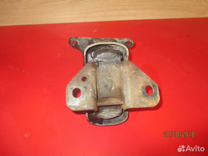 Опора двигателя правая Hyundai Starex H1/Старекс