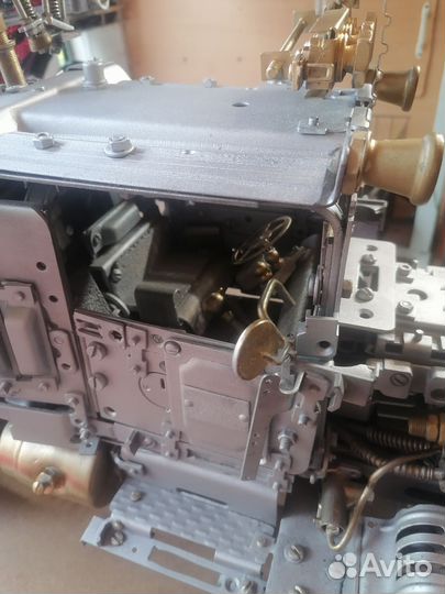 Модель в стиле стимпанк