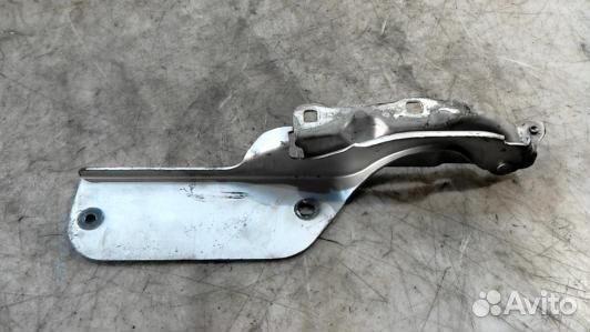 Петля капота jeep grand cherokee WK (73H19D502)