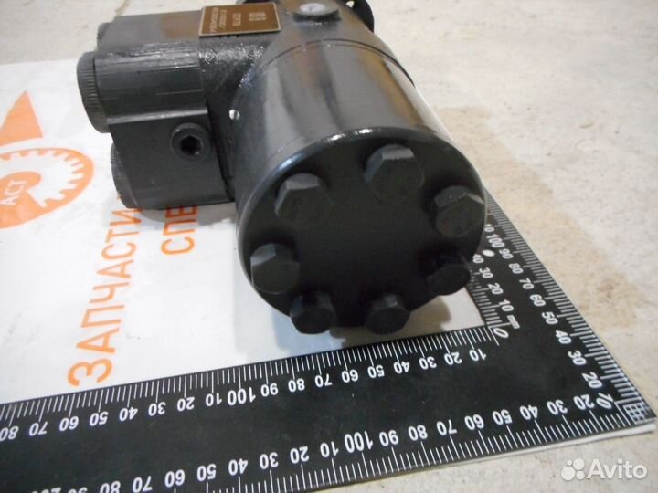 Насос-дозатор (шпонка) TLF1-E1000C xcmg LW500F 803