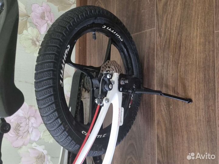 Детский велосипед royal baby space shuttle 16