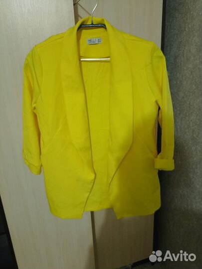 Костюм женский