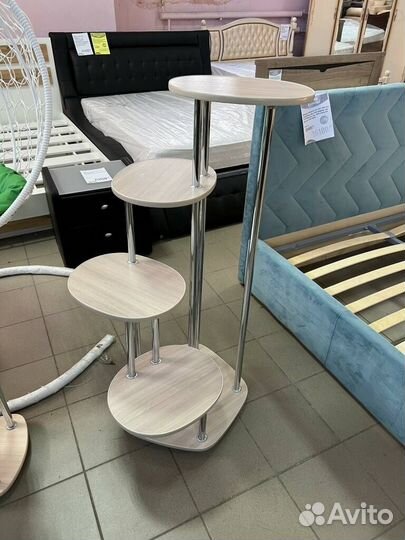 Подставка под цветы 