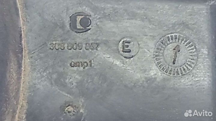 Лючок бензобака Volkswagen Passat CC