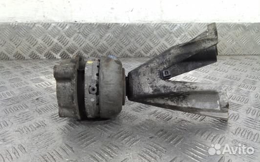 Подушка двигателя дизельная audi A8 D3 (HEA28BL02)