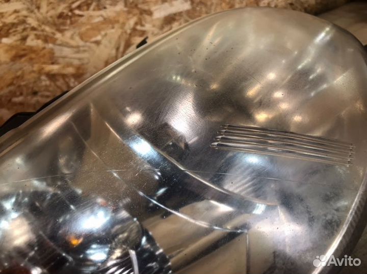 Фара передняя правая Mazda Mpv 2.3 2003