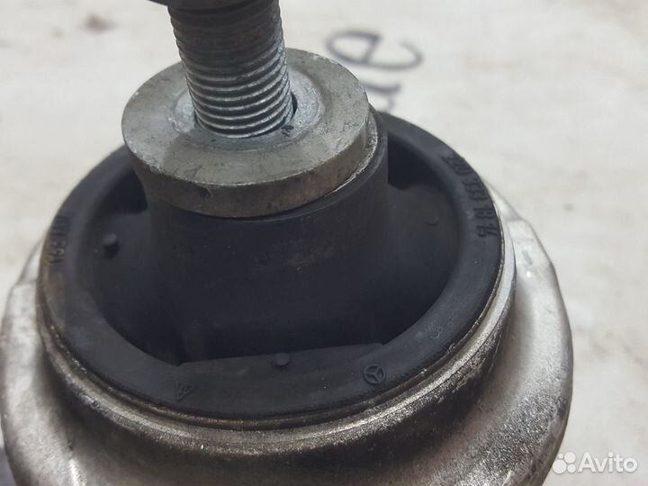 Рычаги продольные передние на Mercedes W220 W215