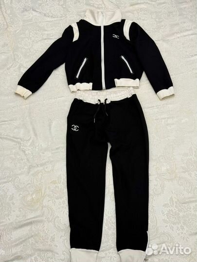 Спортивный костюм