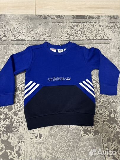 Спортивный костюм adidas