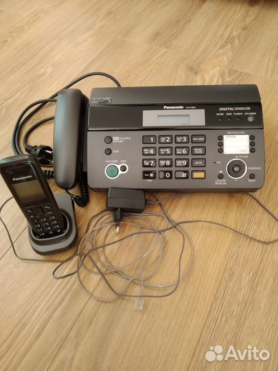 Телефон-факс Panasonic KX-FC965RU c dect-трубкой