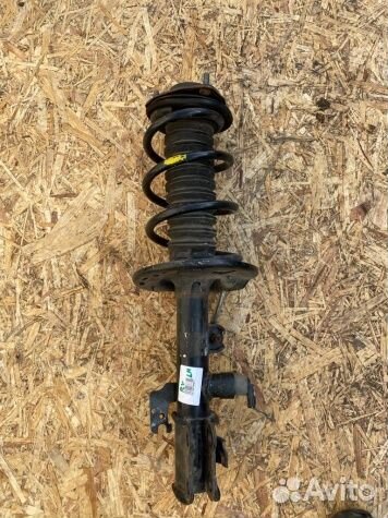 Амортизатор передний левый Lexus RX 4 (2015-2022)