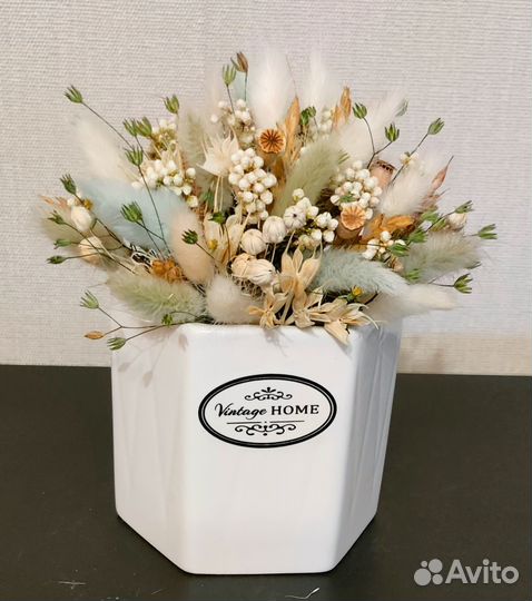 Композиция из сухоцветов