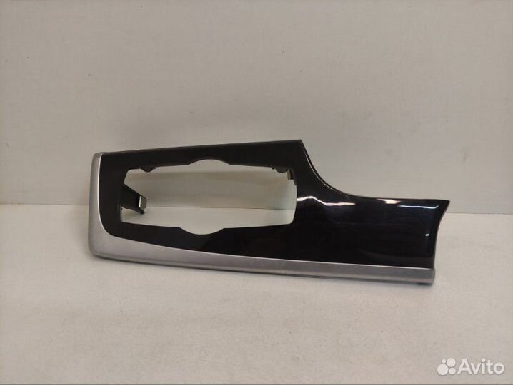 Накладка торпеды Bmw 535 Xi F10 2011